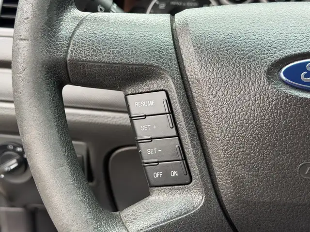 2009 Ford Fusion 4dr Sdn I4 SE FWD, Automatic | Reliable |FREE 1 - Photo 20