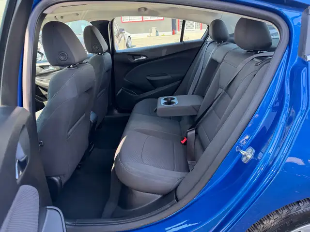2017 Chevrolet Cruze 4dr Sdn 1.4L LT w/1SD, Fuel Efficient, FREE - Photo 12