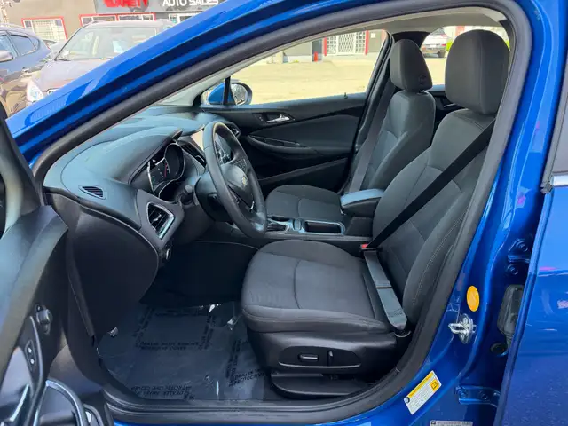 2017 Chevrolet Cruze 4dr Sdn 1.4L LT w/1SD, Fuel Efficient, FREE - Photo 16