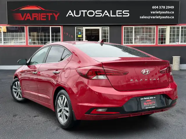 2019 Hyundai Elantra Luxury Auto, Fully Loaded | Stylish & Fuel - Photo 3