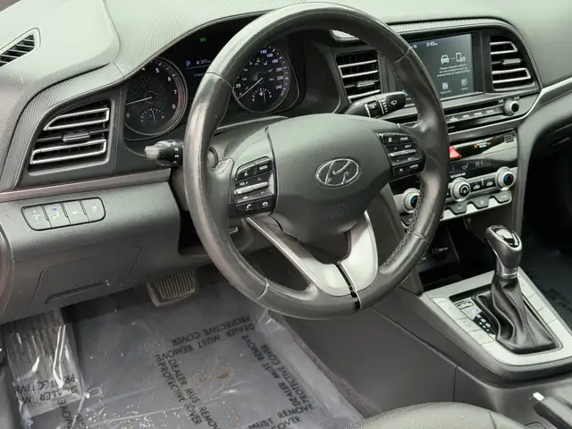 2019 Hyundai Elantra Luxury Auto, Fully Loaded | Stylish & Fuel - Photo 13