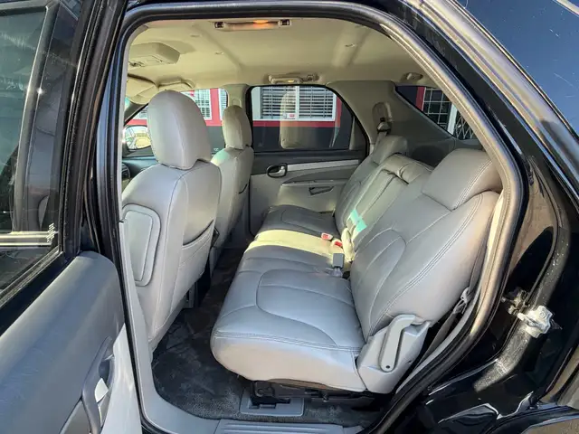 2006 Buick Rendezvous 4dr SUV CX, 7 Passenger | Spacious, FREE 1 - Photo 12