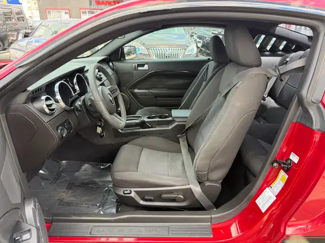 2009 Ford Mustang 2dr Cpe, Pony Edition Coupe | Automatic | Spor - Photo 17