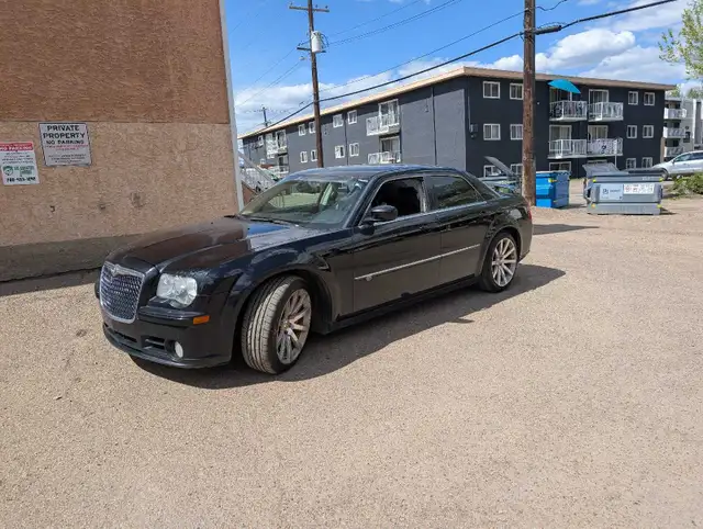 2009 Chrysler 300 SRT8 - Photo 6
