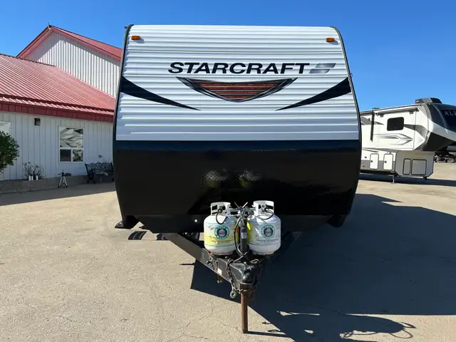 FAMILY-READY BUNKHOUSE TRAILER!