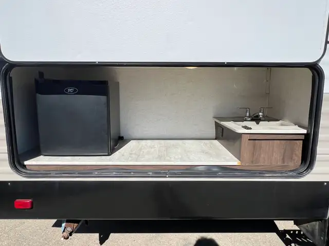FAMILY-READY BUNKHOUSE TRAILER! - Photo 19