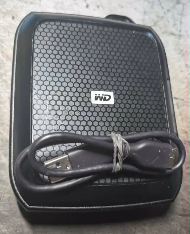 WD MY PASSPORT 1TB EXTERNAL HARD DRIVE   RUGGED CASE – TESTED 50 - Photo 4