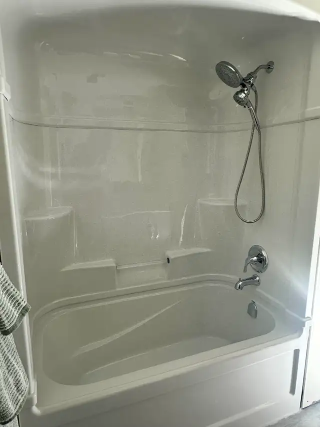Brand New 2-Bedroom Suite – Spacious, Quiet & Modern Living - Photo 10