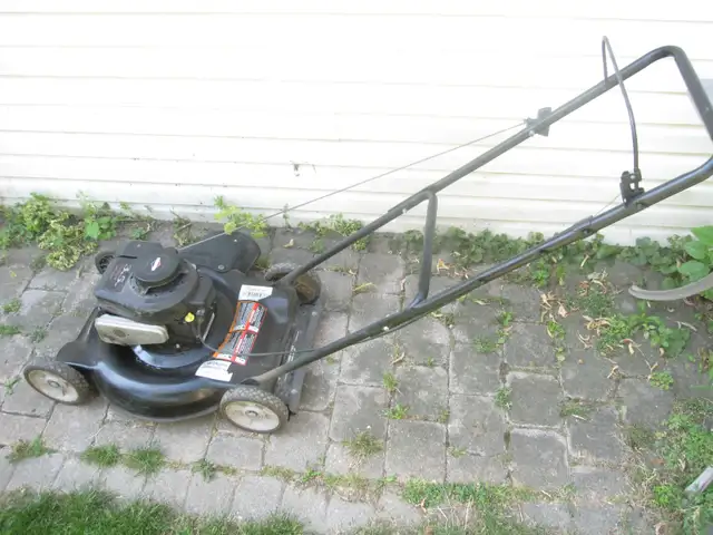 21 INCH CUT MURRAY PUSH LAWN MOWER 3.5 H/P CLASSIC BRIGGS ENGINE