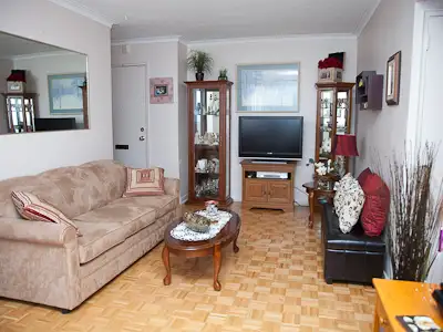 1 Bedroom Apartment for Rent! Dufferin St./Lawrence Ave.! - Photo 2