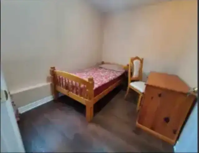 Room for rent in Scarborough. - Photo 2