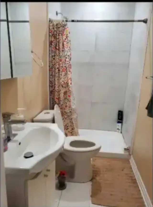 Room for rent in Scarborough. - Photo 3