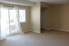 Lovely 2 Bdm/1 Bth Condo, Barrhaven, 2 x pkg, July/August - Photo 5