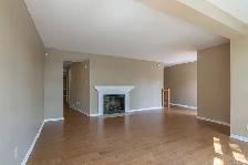 Stunning 2Storey Riverfront Condo, 2 Bed, 1Pkg, AvailNow! - Photo 10