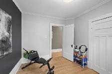 Spacious 5Bdm/3Bth Semi-Detached Home, Old Ottawa South,July/Aug - Photo 18