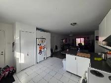 1590 De Lery  Secteur Tranquille avec foyer Disponible Le 1 Oct - Photo 2