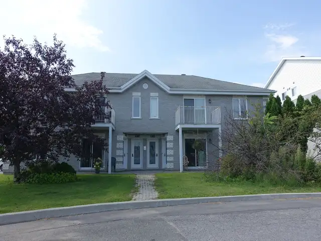 1590 De Lery  Secteur Tranquille avec foyer Disponible Le 1 Oct - Photo 6