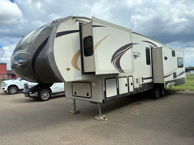 2013 Canyon Trail Aztec Edition