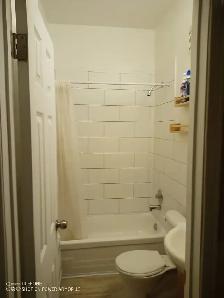 Annex Bathurst and Bloor 1 bedroom - Photo 7