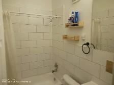 Annex Bathurst and Bloor 1 bedroom - Photo 8