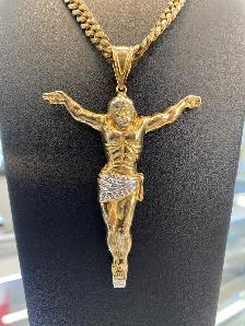 10K Two-Tone Crucified Jesus Pendant - Photo 2