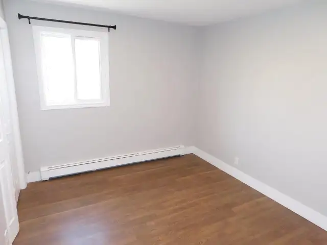 Super Lower Sackville 3beds/1bath APT - VIDEO TOUR! - Photo 12