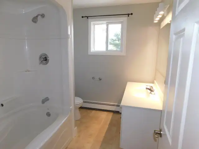 Super Lower Sackville 3beds/1bath APT - VIDEO TOUR! - Photo 18