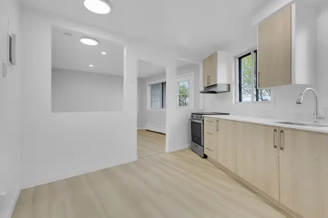 Renovated 2½ in NDG Heat & Hot Water Included - Photo 2