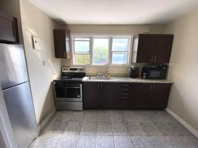 2-Bedroom Apartment in Westboro / Hampton Park - Photo 5