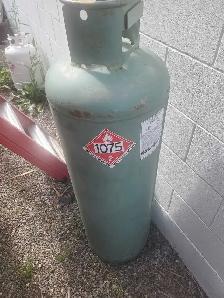 100 LB PROPANE TANK