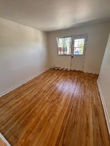 3 1/2  A LOUER ELECTRO INCLUS ROSEMOUNT 6834 CHATELAIN - Photo 3