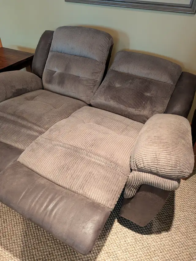 Recliner couch and loveseat - Photo 2