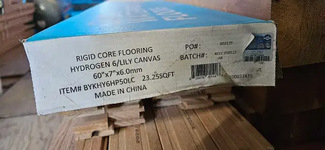 LVP flooring - Photo 2
