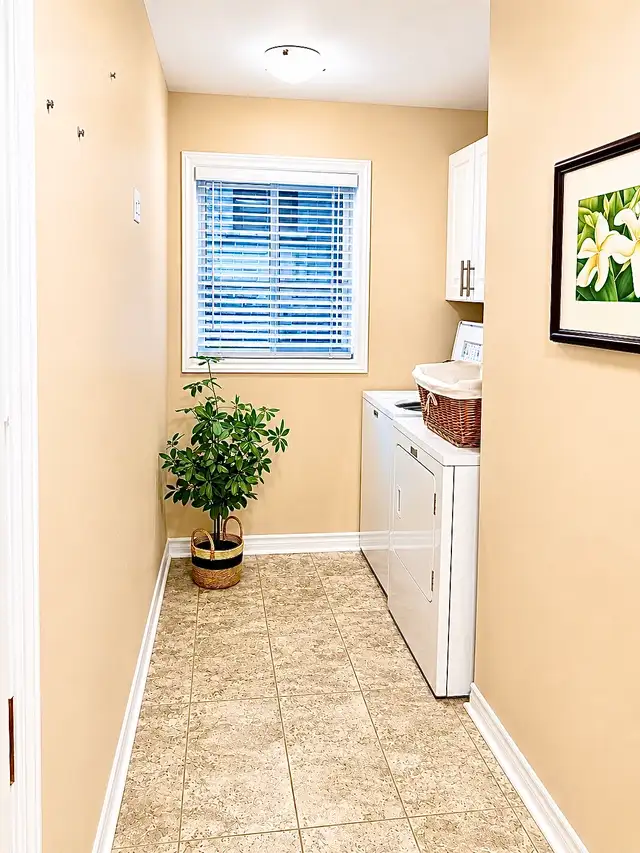 Home in Mount Forest Forsale. - Photo 8