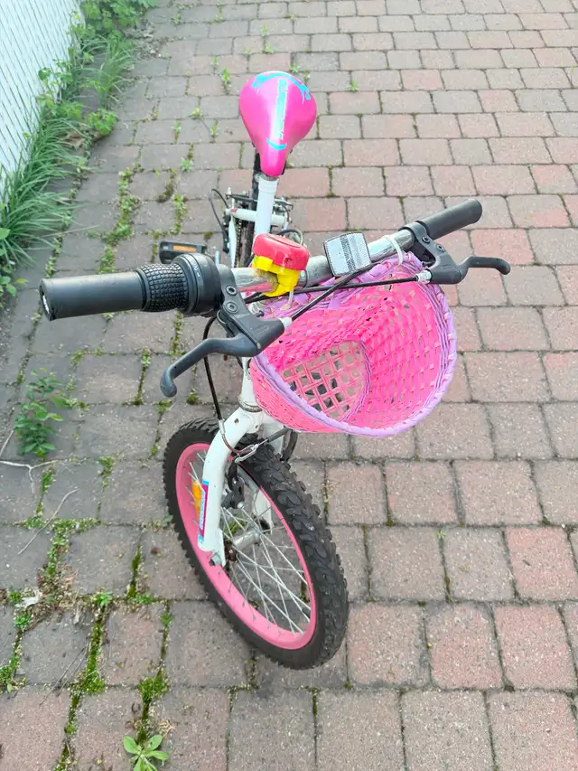 Girls Bike 17' Pink & White with Basket & Bell / Vélo Fille 17 P - Photo 3