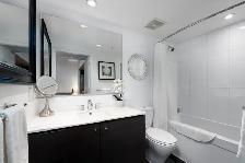 FURNISHED  EXECUTIVE 1BR DEN w GARDEN PATIO in PRIME LOCATION - Photo 3