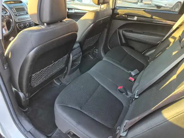 2014 Kia Sorento LX AWD SUV Safetied New Engine with Warranty - Photo 8