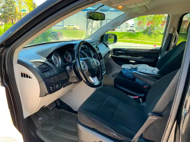 2011 Dodge Caravan Certified - Photo 7
