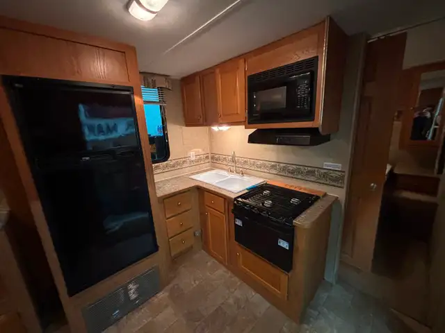 2008 Gulfstream 263 BHS - bunks & slide! - Photo 4