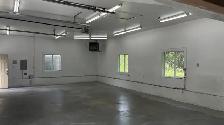 Dual-Workshop – 10 Parking Stalls - Photo 8
