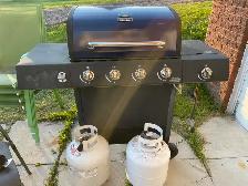 Barbecue with two tanks FREE