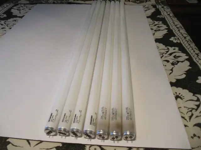 Sylvania General Electric F40 Watt Cool White 48' Bulbs 7pc Lot - Photo 4