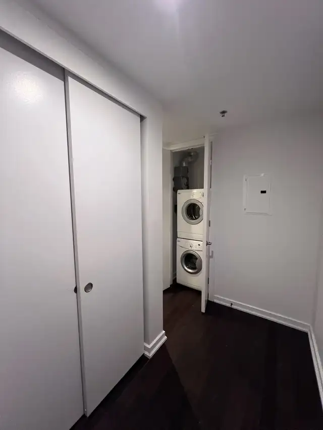 soho lisgar condo for rent - Photo 2