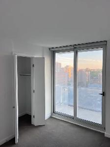 soho lisgar condo for rent - Photo 4