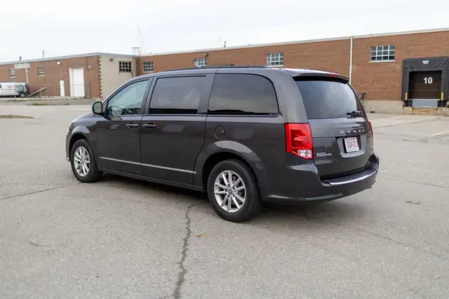 2019 Dodge Caravan SE Safety Tested Clean Title Low KMS - Toront - Photo 2