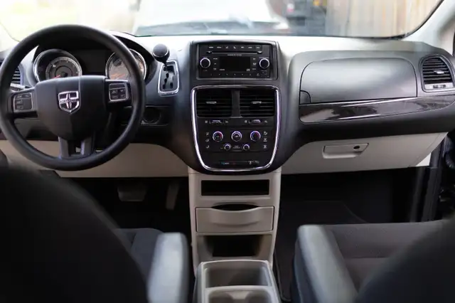 2019 Dodge Caravan SE Safety Tested Clean Title Low KMS - Toront - Photo 7