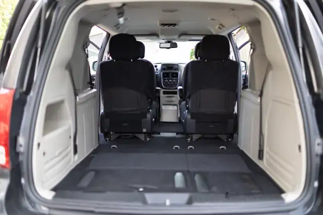 2019 Dodge Caravan SE Safety Tested Clean Title Low KMS - Toront - Photo 10