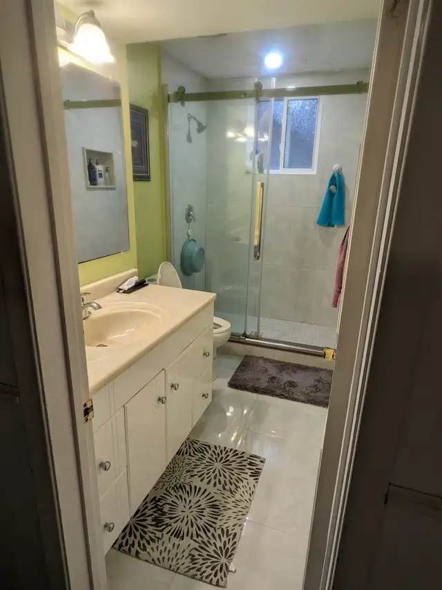 Furnished First floor room for rent, close to Port Union & 401 - Photo 7