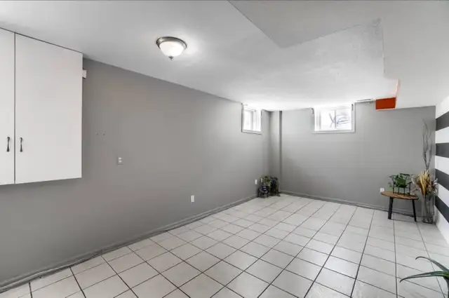 FULL BASEMENT FOR RENT $1295 - Photo 3