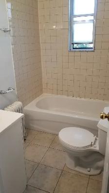 One Bedroom in Etobicoke by the Lake - Photo 7